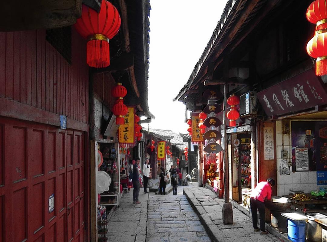 痛风“纠缠”，疼痛难忍，如何做才能够摆脱痛风折磨呢？-专业问答社区